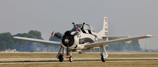 North American Trojan (N300JH) - On flightline. Look ma, no hands!