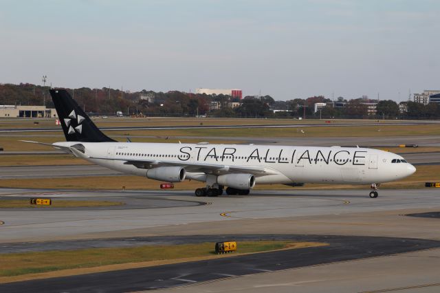 Airbus A340-300 (D-AIGW)