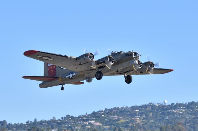 Boeing B-17 Flying Fortress (N93012)