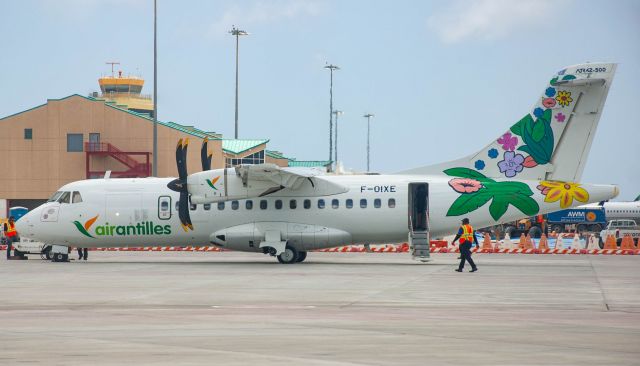 ALENIA Surveyor (ATR-42-500) (F-OIXE) - WINAIR'S PARTNER AIR ANTILLES 