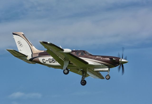 Piper Malibu Meridian (C-GBRZ) - On final to 06L in CYHU. 18-09-2020