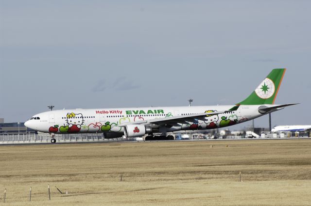 Airbus A330-300 (B-16332) - Departure at NRT Airport R/W34L on 2012/01/03 Hello Kitty c/s