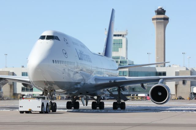 Boeing 747-400 (D-ABTF)