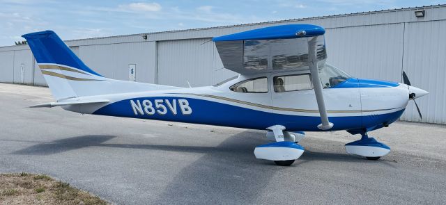 Cessna Skylane (N85VB)