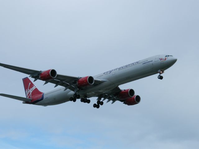 G-VFOX — - G-VFOX AIRBUS A340-642 CN 449  ARR HEATHROW 12/07/2008.