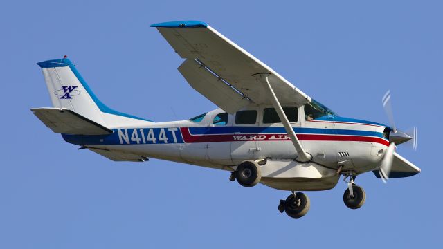 Cessna 206 Stationair (N4144T) - Walking the dog in the Mendenhall Wetlands.  N4144T landing at JNU.