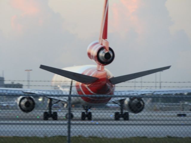 Boeing MD-11 (PH-MCU) - Hey,buddy.;Don;t turn your back on me!