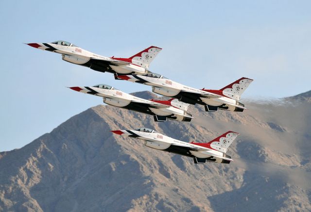 Lockheed F-16 Fighting Falcon — - USAF Thunderbirds 4 planes taking off in formation.