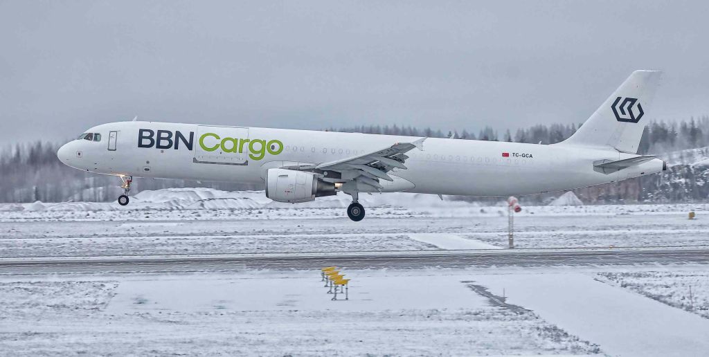 Airbus A321 (TC-GCA)