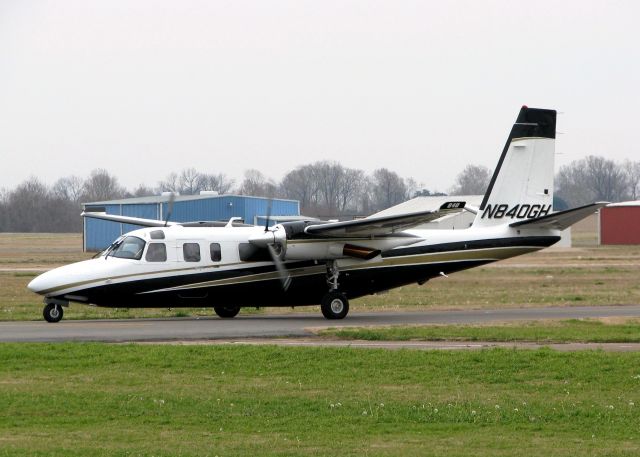 Rockwell Turbo Commander 690 (N840GH) - Taxiing in after landing at Shreveports Downtown Airport.