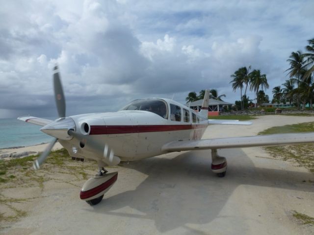 Piper Saratoga (N46RR) - Crooked Island Bahamas