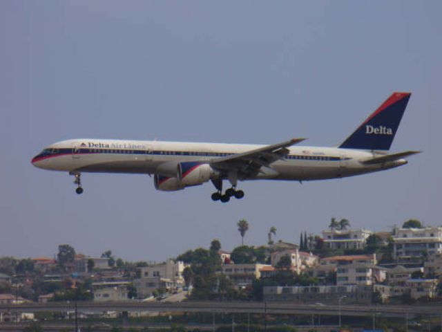 Boeing 757-200 — - Over the Rwy 27 displacement...