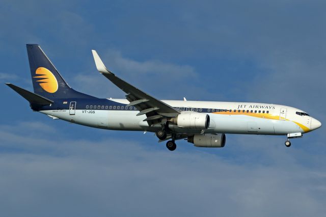 Boeing 737-800 (VT-JGS)