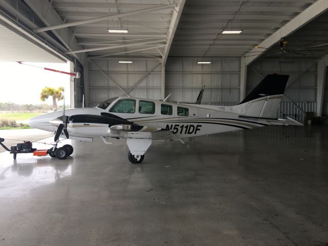 Beechcraft Baron (58) (N511DF)