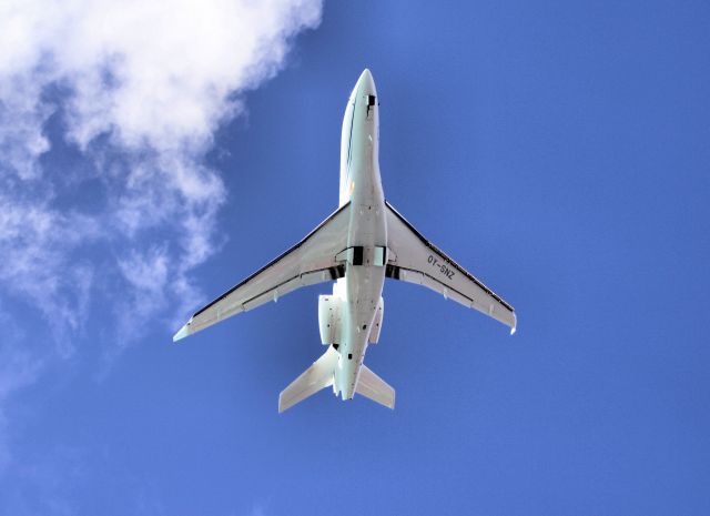 Dassault Falcon 7X (OY-SNZ)