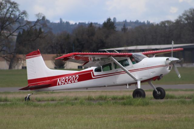 Cessna Skywagon (N93202)