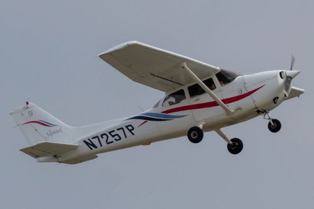 Cessna Skyhawk (N7257P)