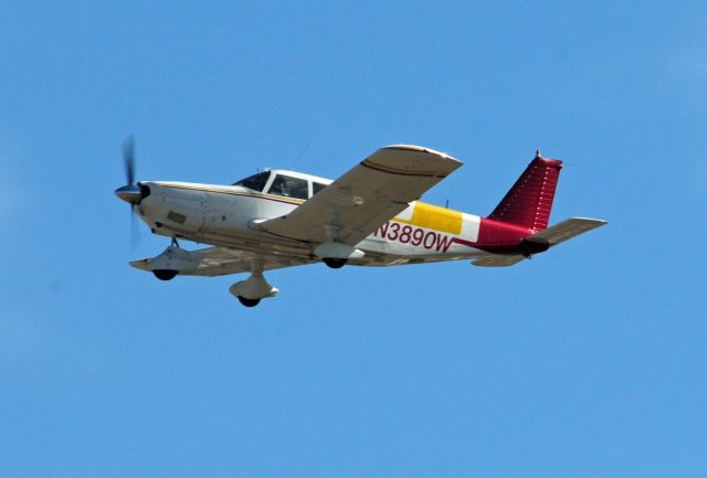 Piper Saratoga (N3890W) - On base at Carson City