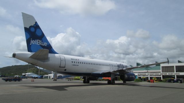 Airbus A320 (N503JB)