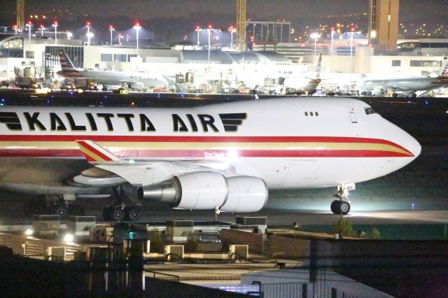 Boeing 747-400 (N403KZ)