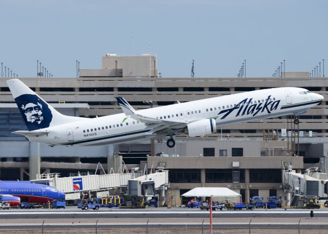 Boeing 737-900 (N474AS)