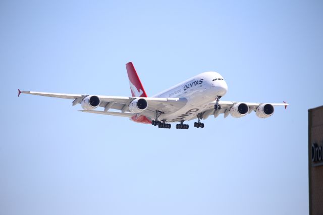 Airbus A380-800 (VH-OQA)