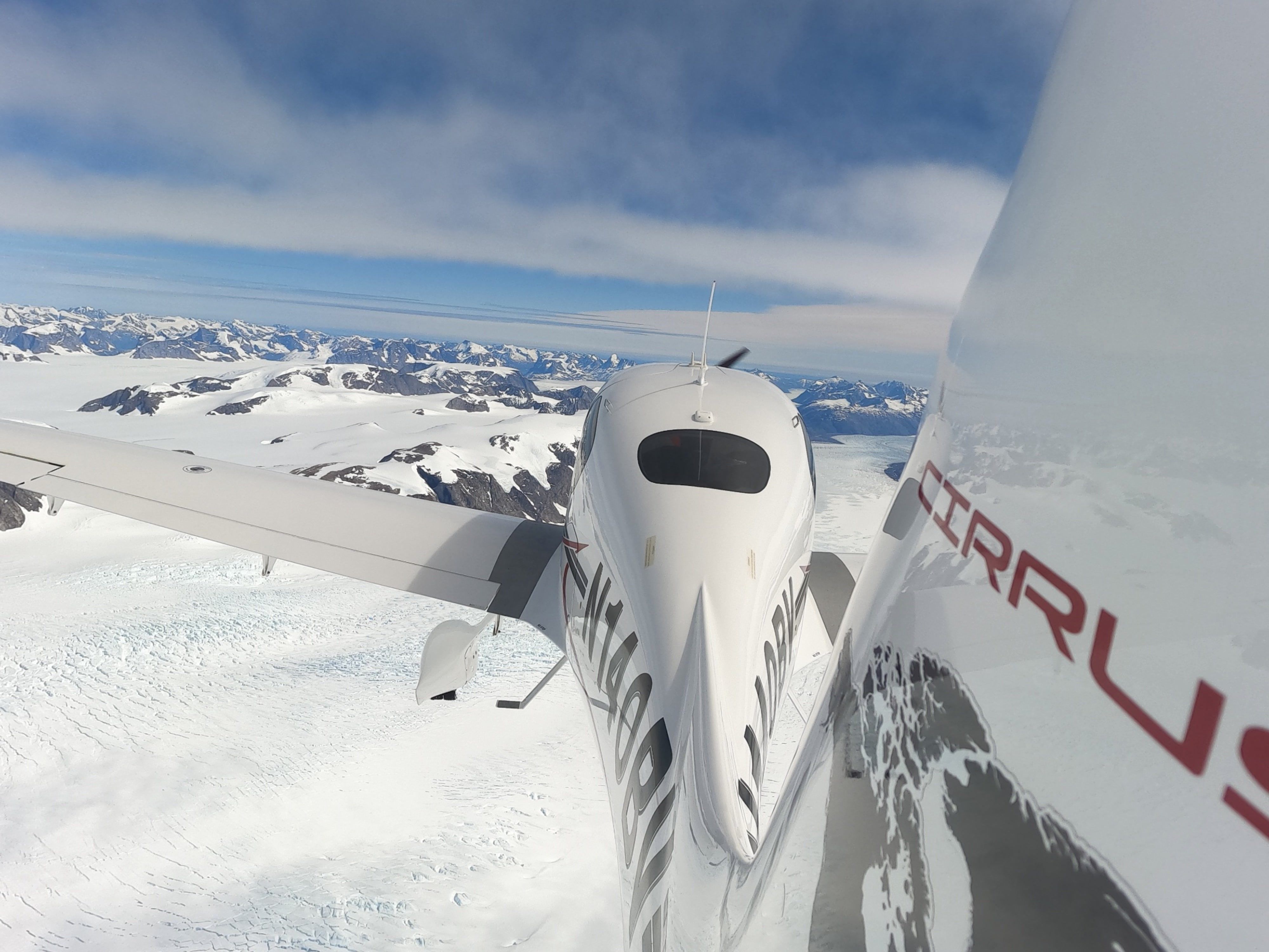 Cirrus SR-22 (N140BV) - N140BV over the Greenland Ice Cap. 