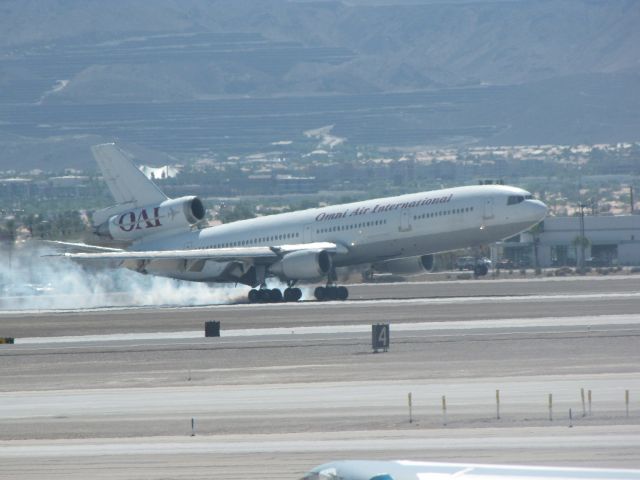 McDonnell Douglas DC-10 (N522AX)