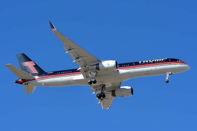 Boeing 757-200 (N757AF) - Donald Trump visited phoenix for a fundraiser and a rally on October 29, 2016. His 757-2J4 N757AF landed at Phoenix Sky Harbor at 2:45 in the afternoon.