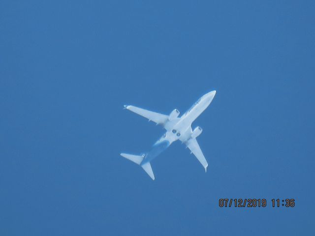 Boeing 737-800 (N587AS)