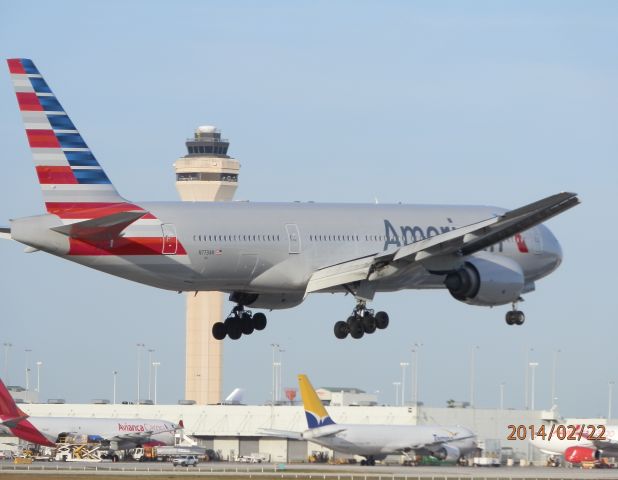 Boeing 777-200 (N773AN)