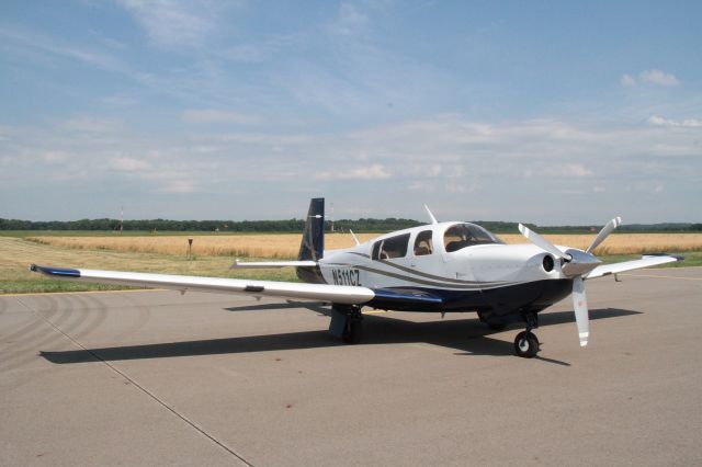 Mooney M-20 (N511CZ) - Getting flown to KIRS to pick up another plane.