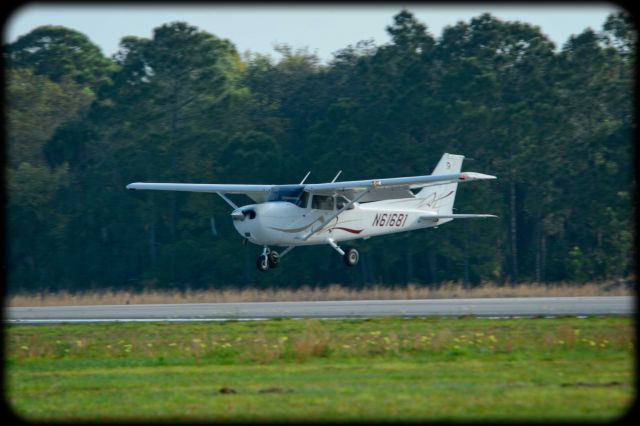 Cessna Skyhawk (N61681) - 2015 Tico Air Show