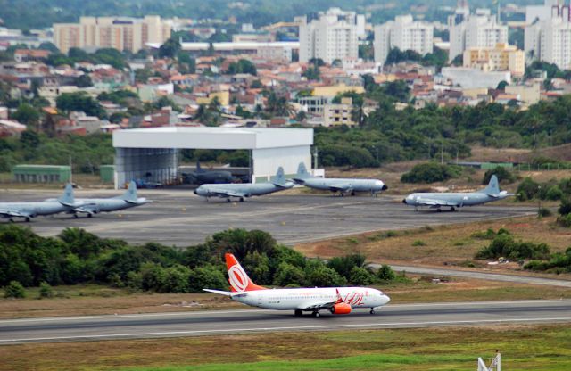 Boeing 737-700 (PR-GUU)