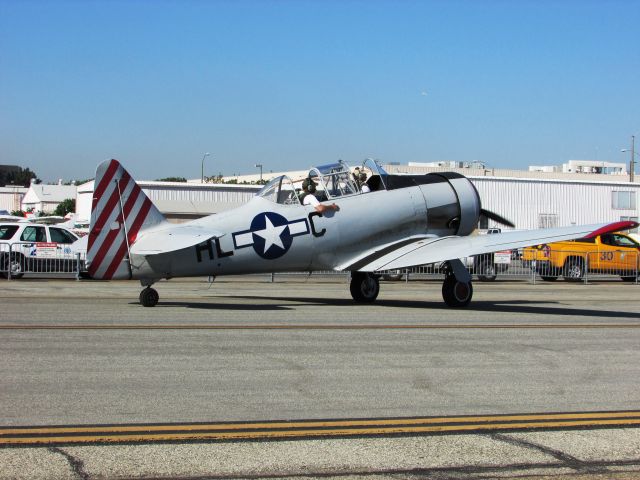 North American T-6 Texan (N3169G) - Taxiing to display area