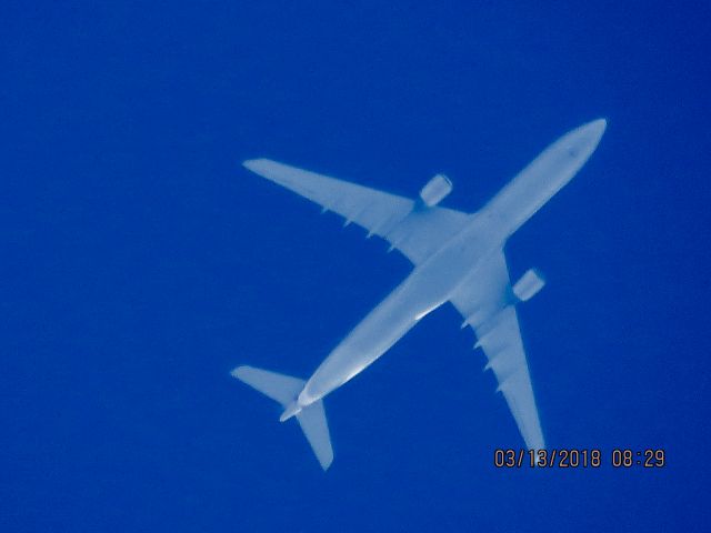 Airbus A330-300 (N277AY)