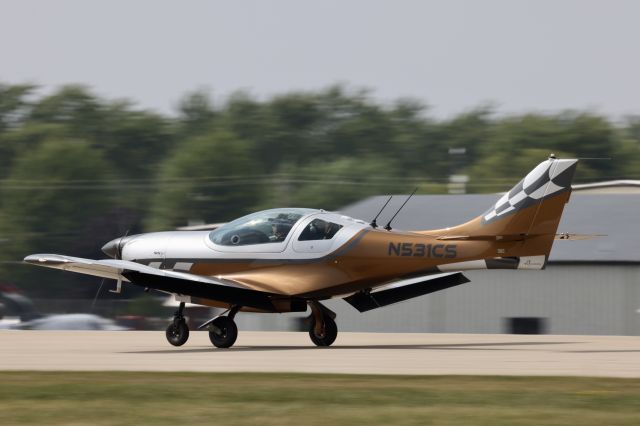 AVEKO VL-3 Flamingo (N531CS) - On flightline