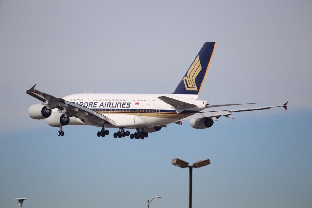 Airbus A380-800 (9V-SKL)