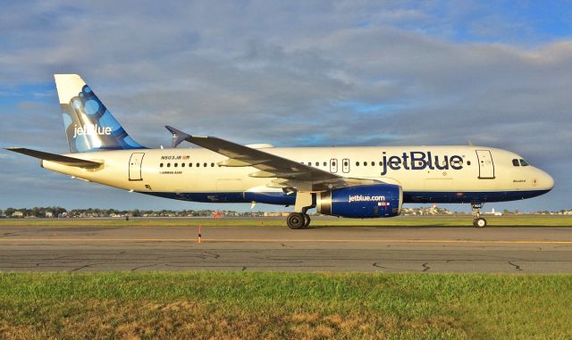 Airbus A320 (N503JB) - "Bluebird" 