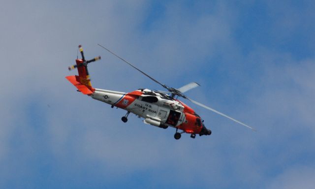 Sikorsky S-70 (N6039)