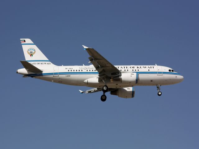Airbus A319 (9K-GEA)