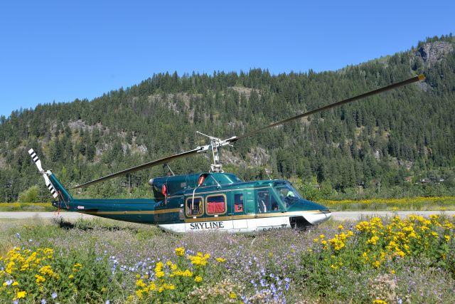 Bell VH-1 (C-GSLH)