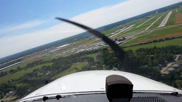 Cessna Skyhawk (N51827)