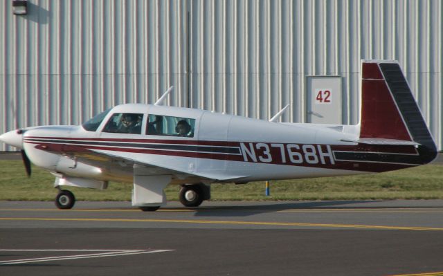 Mooney M-20 (N3768H) - at Queen City