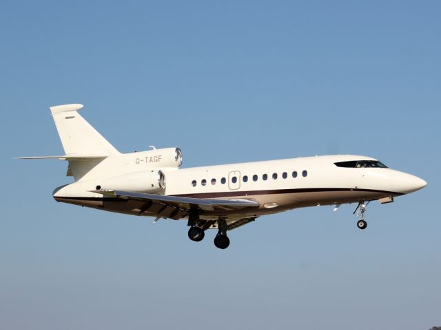 Dassault Falcon 900 (G-TAGF)