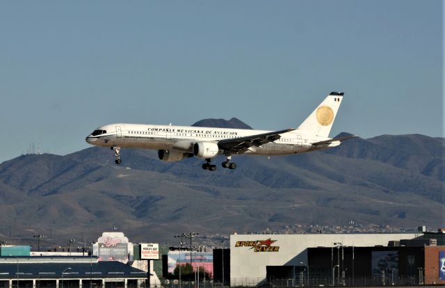 Boeing 757-200 (N380RM) - KLAS Mexicana 757 service with the retro paint scheme on Final for Runway 1R at Las Vegas most likely arriving from Guadalajara or Mexico City on April 1 2005.