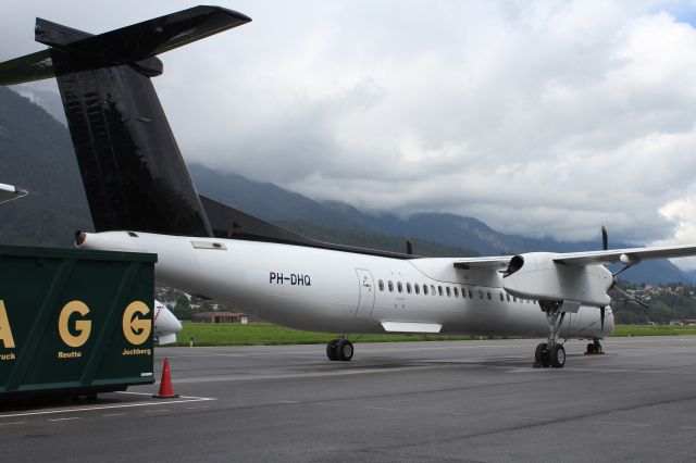 de Havilland Dash 8-400 (PH-DHQ)