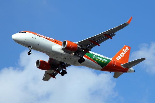 Airbus A320 (OE-IVV) - 28/07/2018:  EasyJet with Europcar livery landing from Nice, France.