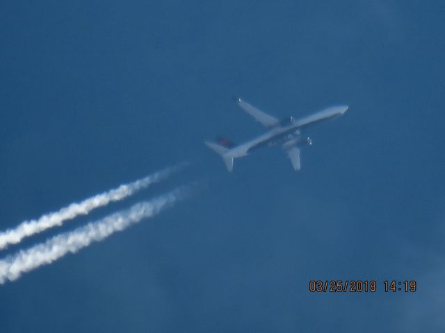 Boeing 737-900 (N861DN)