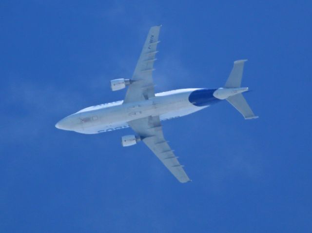 SATIC Super Transporter (F-GSTA) - Beluga n°1 F-GSTA liaison Toulouse-Saint Nazaire 13 000 ft vertical cotes Vendee le 21-07-2014